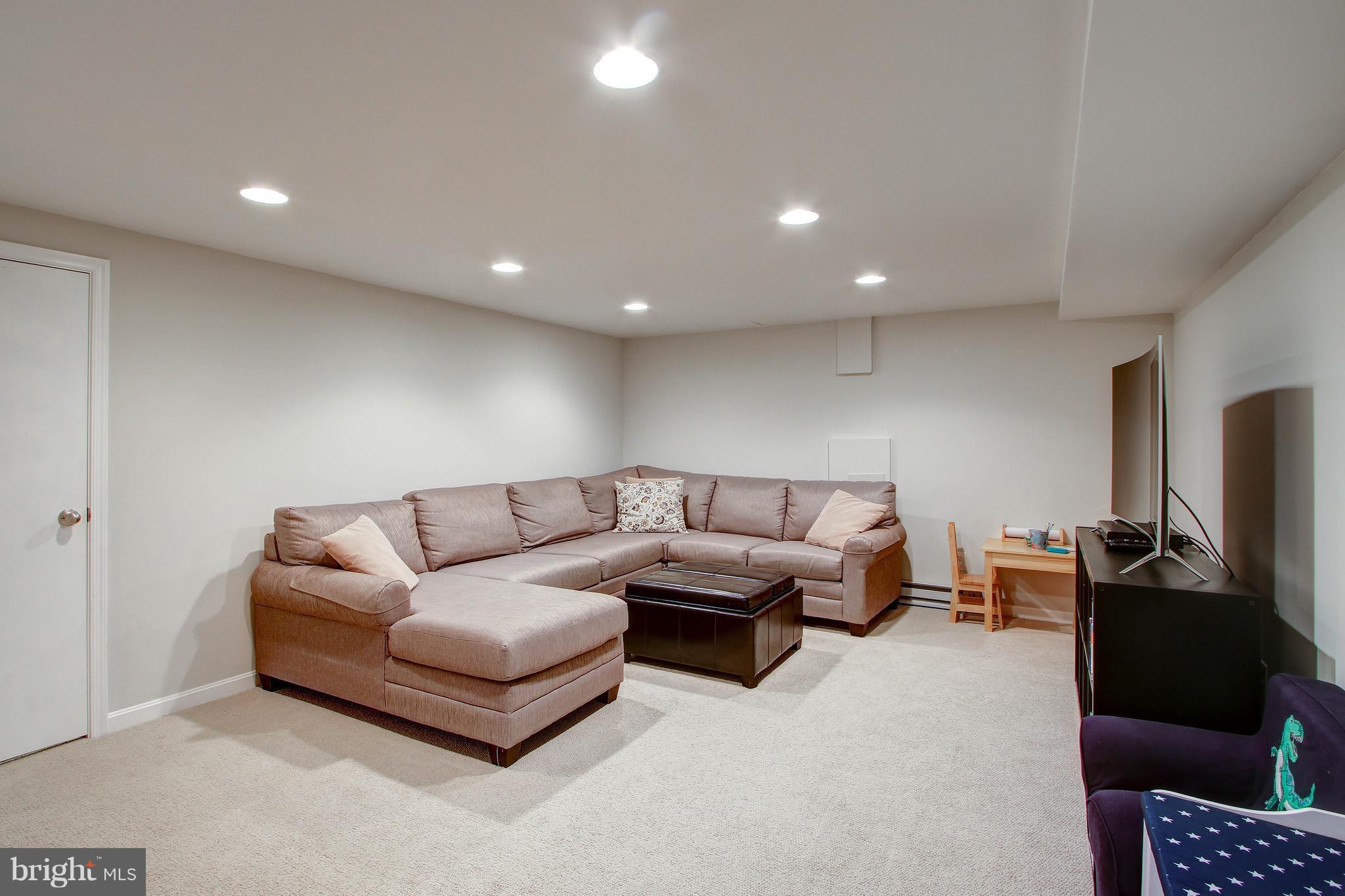 INDIAN SPRING CLUB ESTS - Residential