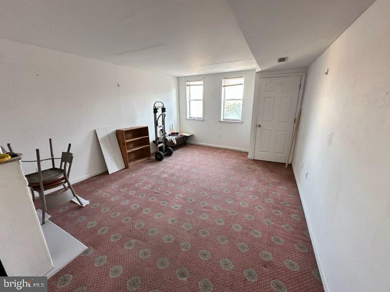 PASSYUNK SQUARE - Residential Income