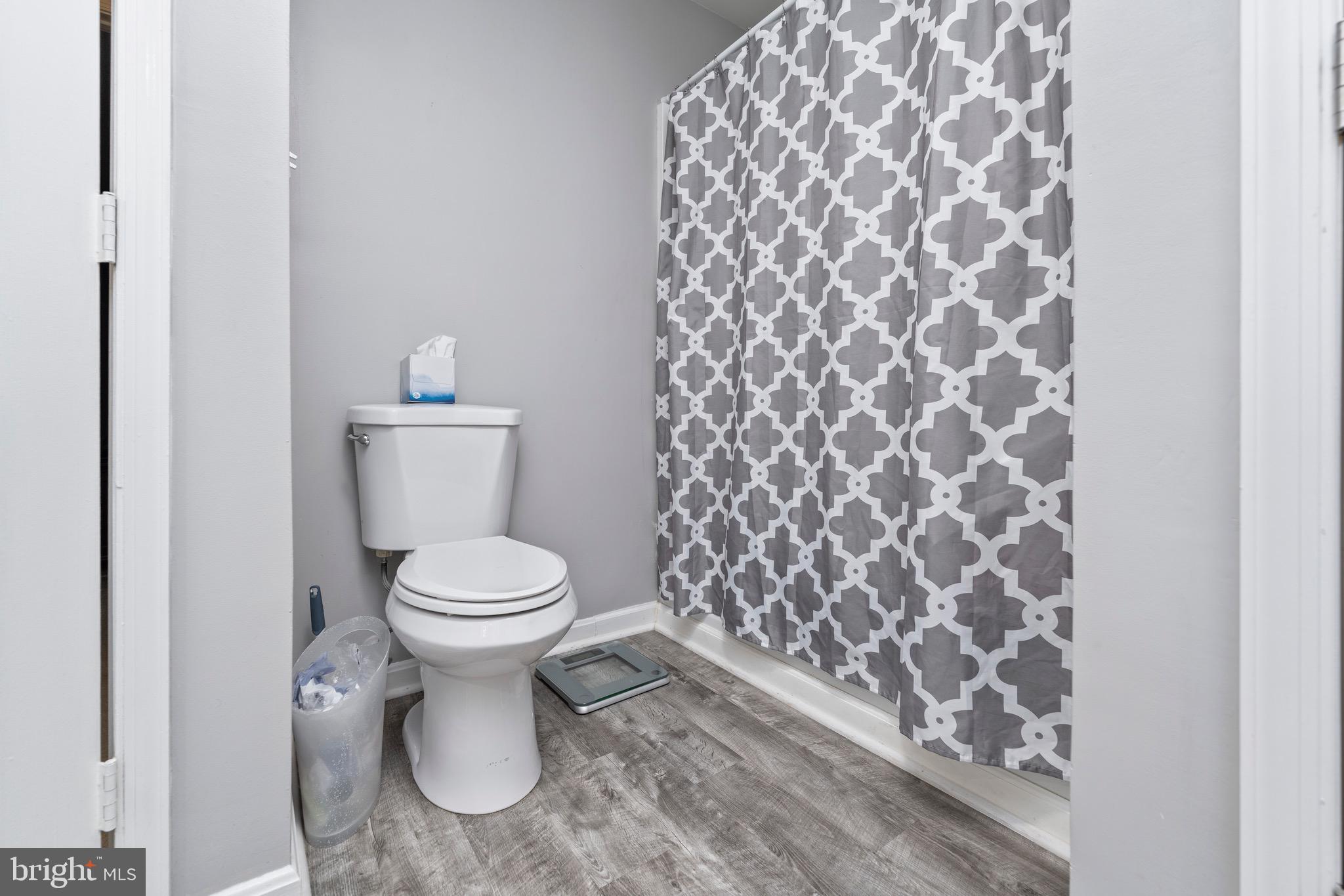 AMYCLAE ESTATES - Residential Lease