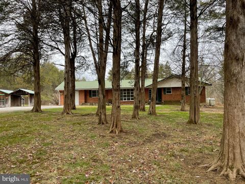 Homes For Sale - 60 Ridge Road<br/> GETTYSBURG, PA 17325