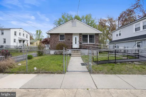 719 Girard Avenue, Collingdale, PA MLS: PADE2088798