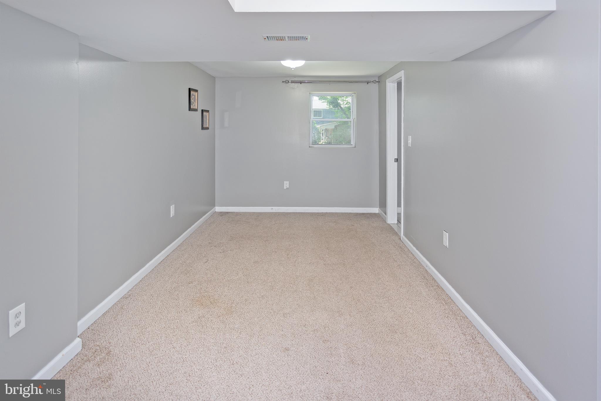 WEST SPRINGFIELD VILLAGE - Residential