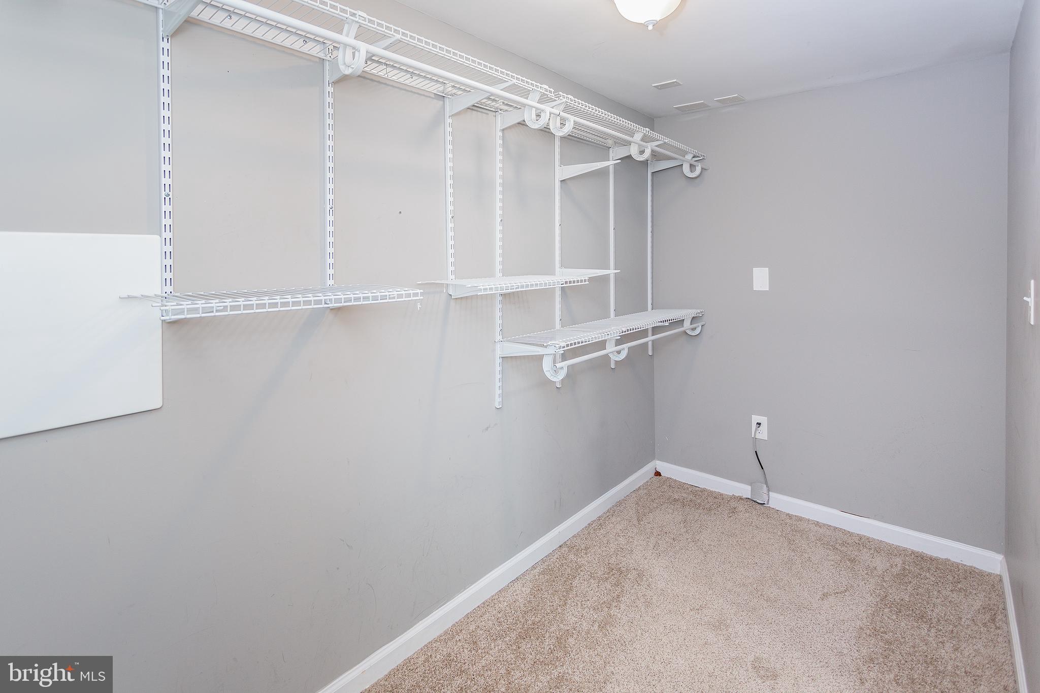 WEST SPRINGFIELD VILLAGE - Residential