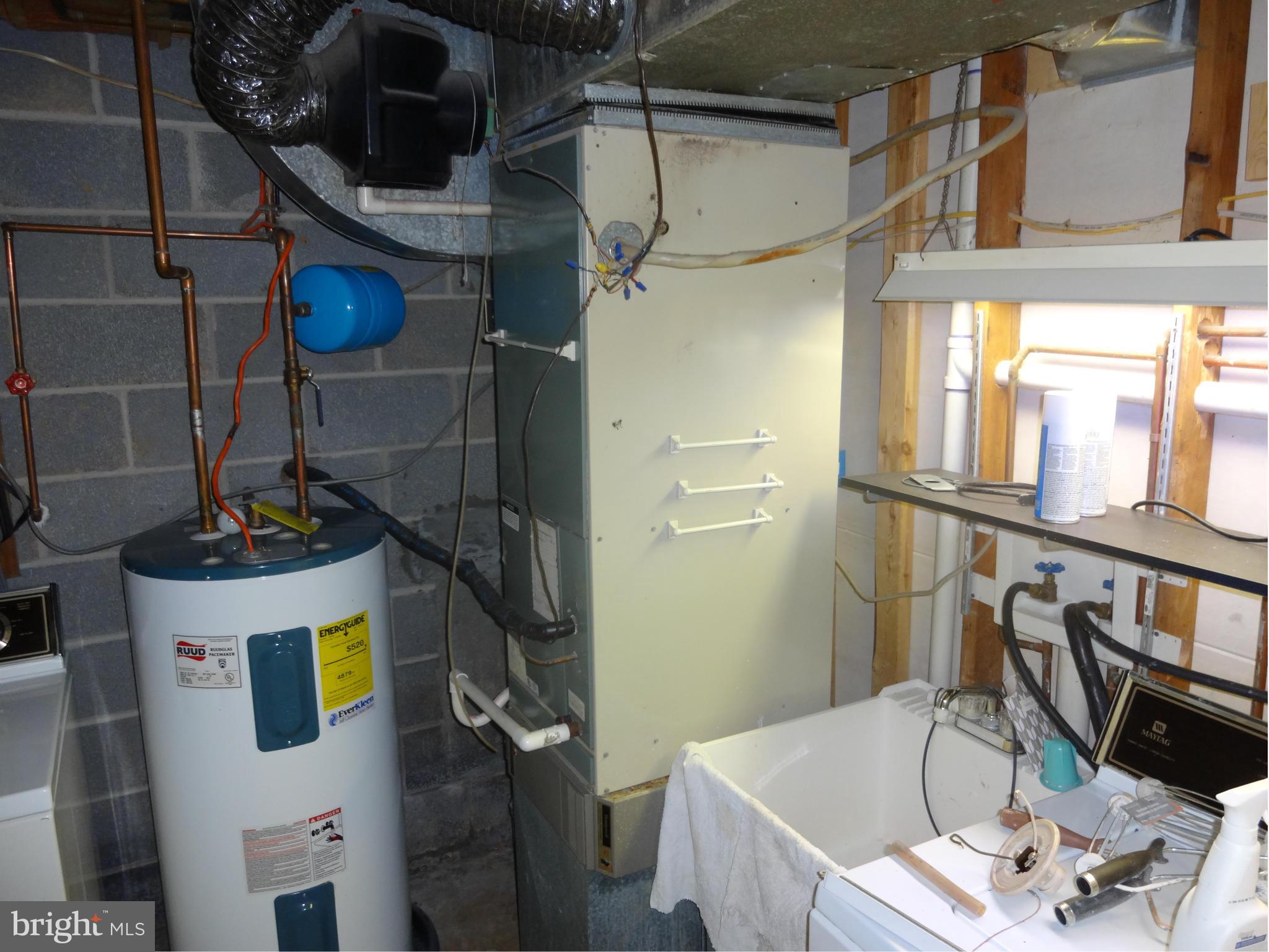 OAKRIDGE / COUNTRY RIDGE - Residential