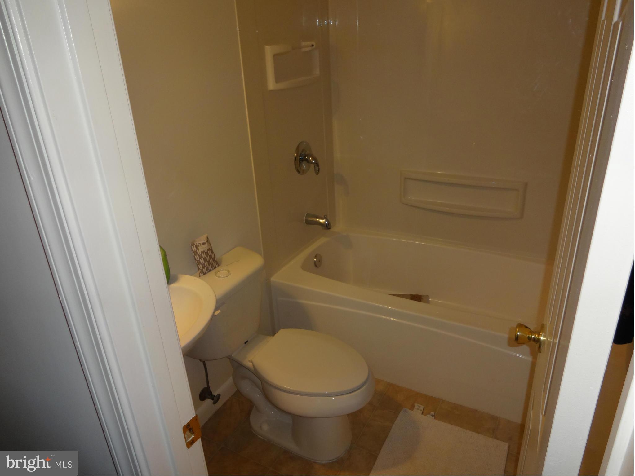 OAKRIDGE / COUNTRY RIDGE - Residential