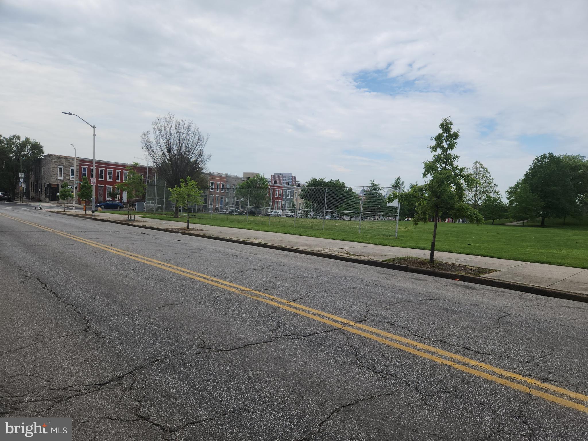 BROADWAY EAST - Residential