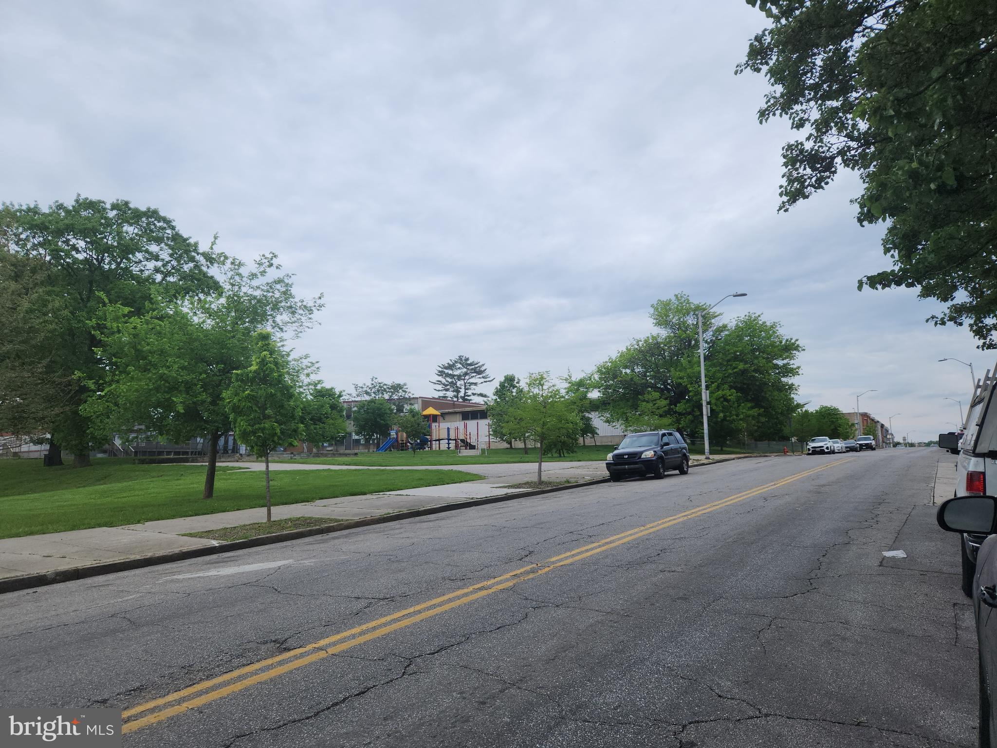 BROADWAY EAST - Residential