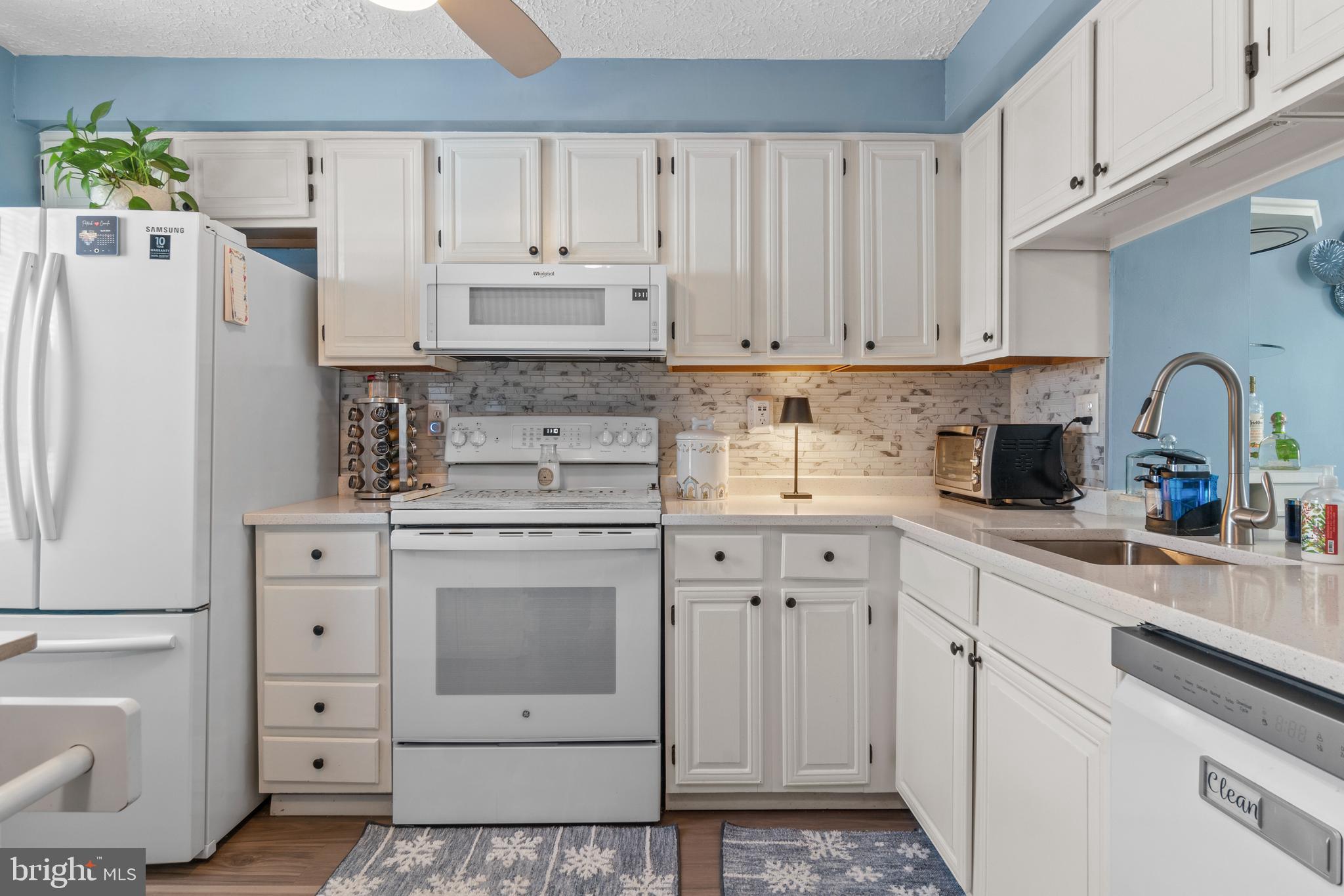 STILLWOOD - Residential