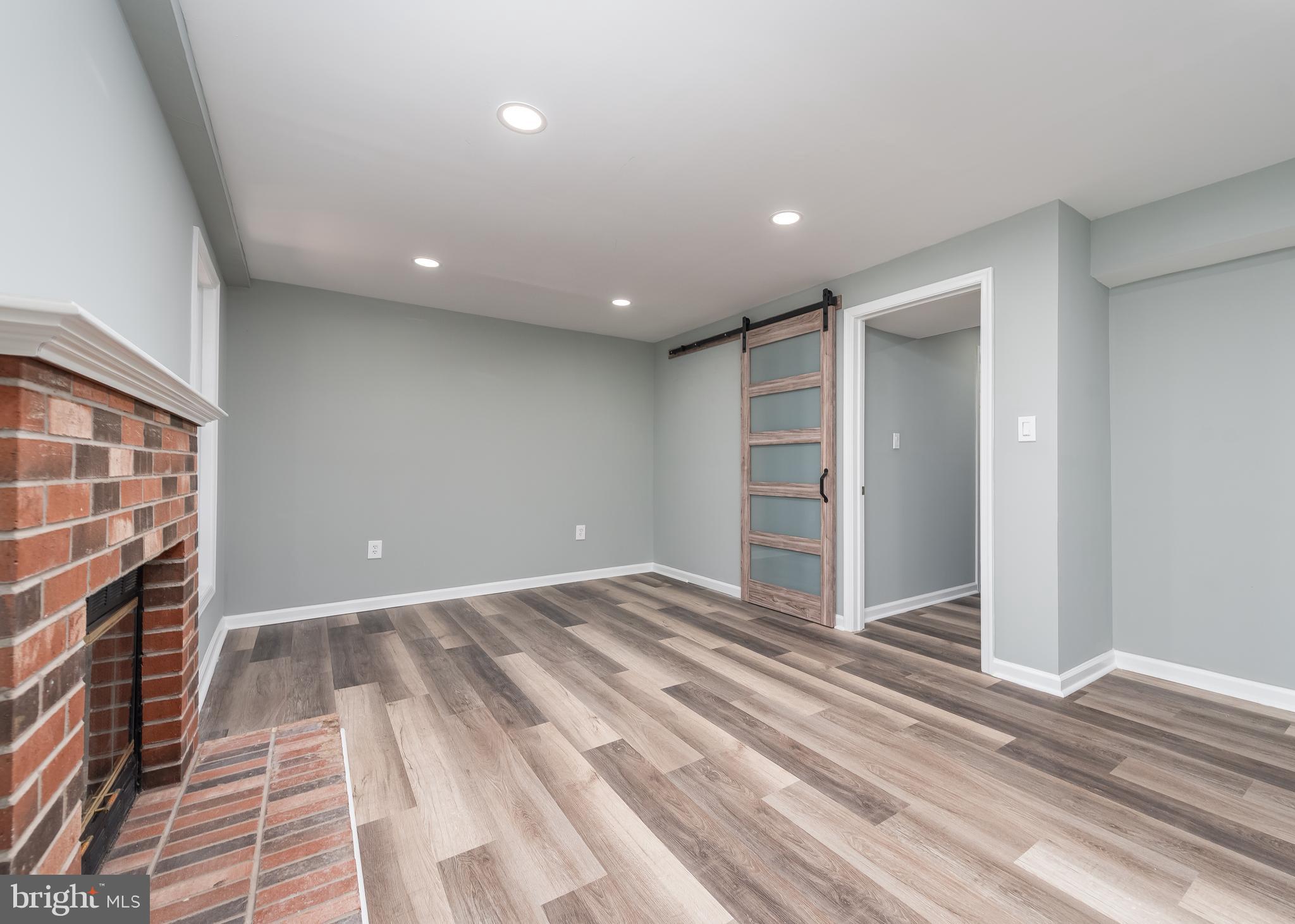 PLEASANT HILLS - Residential