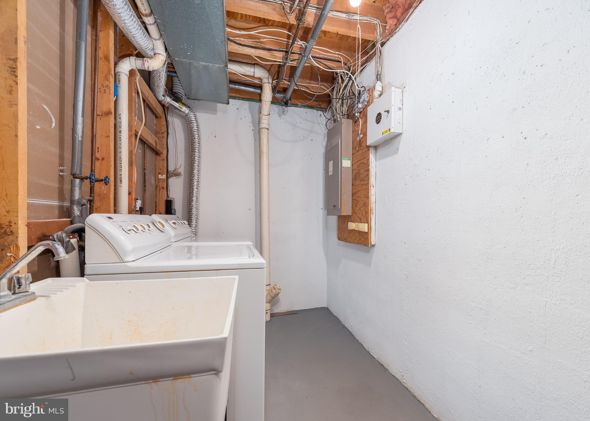 PLEASANT HILLS - Residential