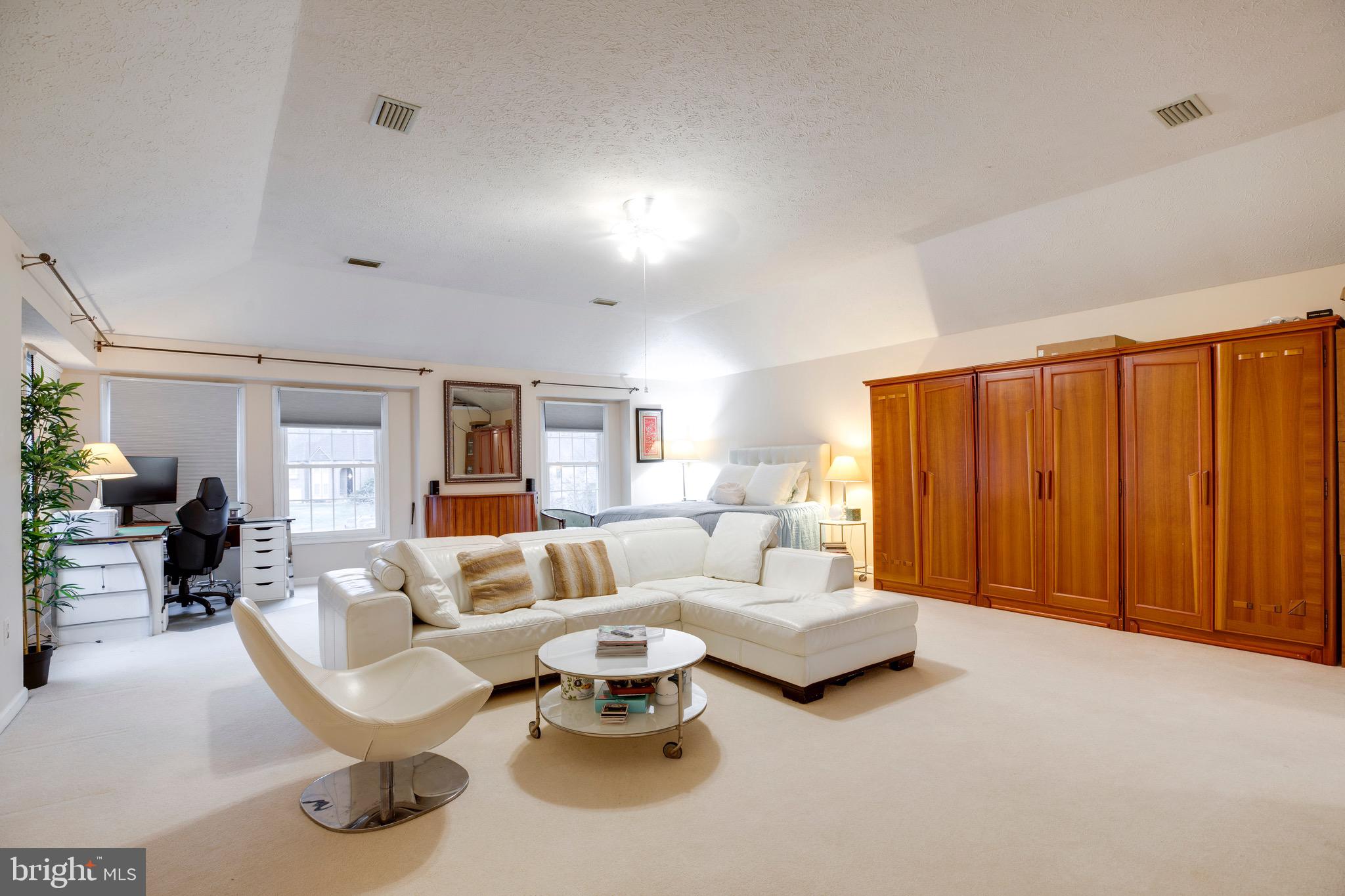 BRADDOCK FARMS - Residential