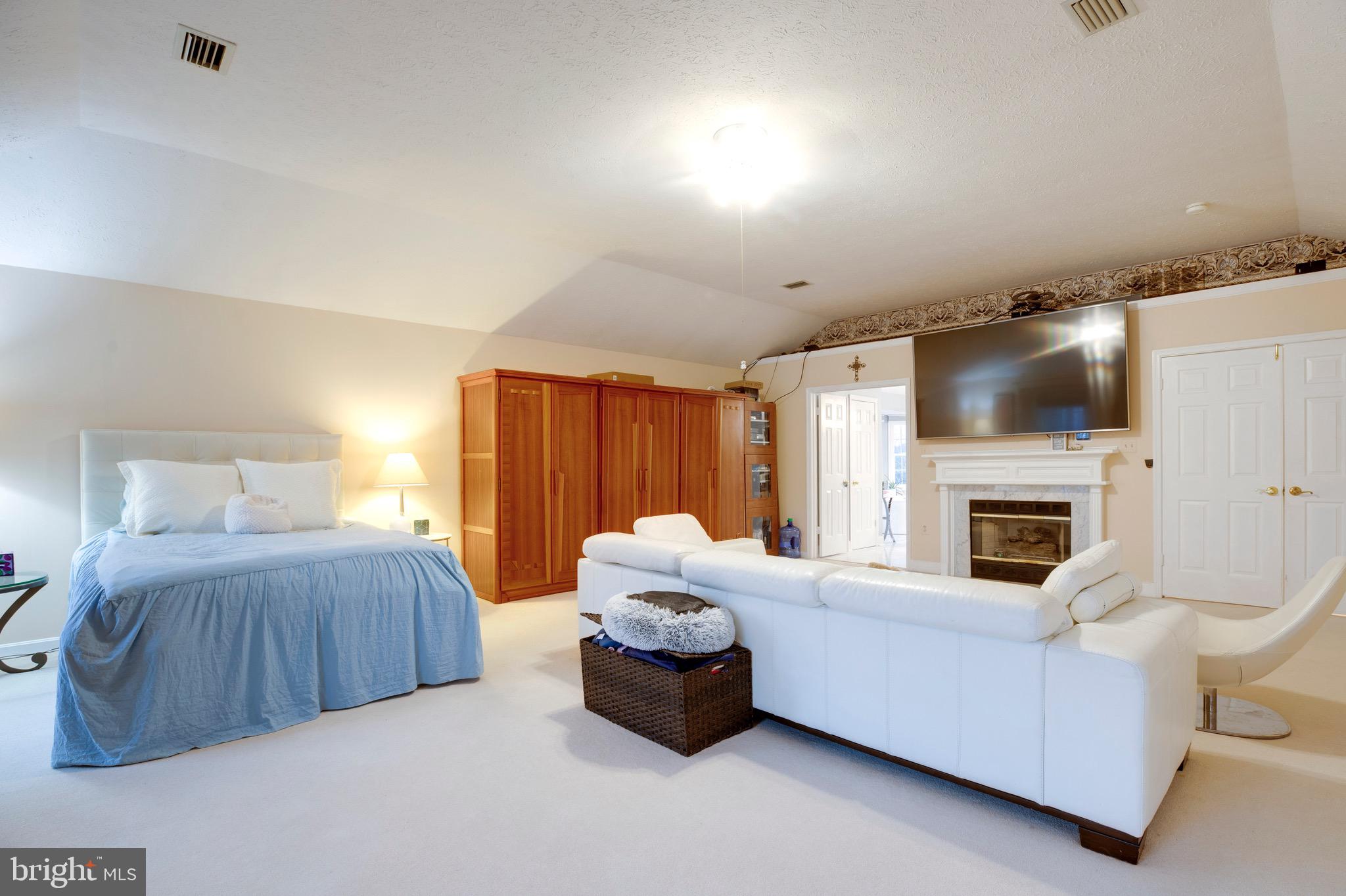 BRADDOCK FARMS - Residential