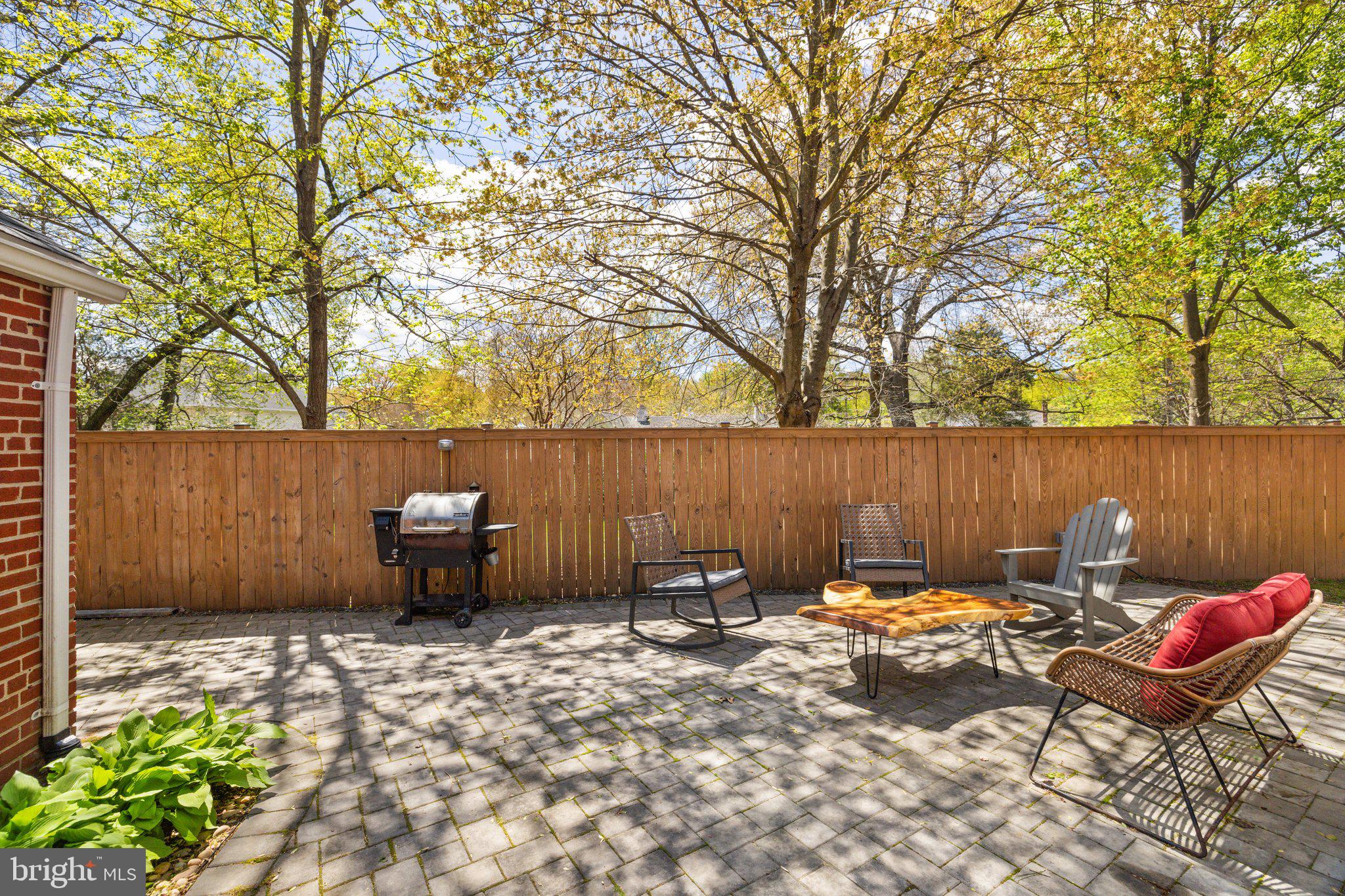 LEE HEIGHTS - Residential