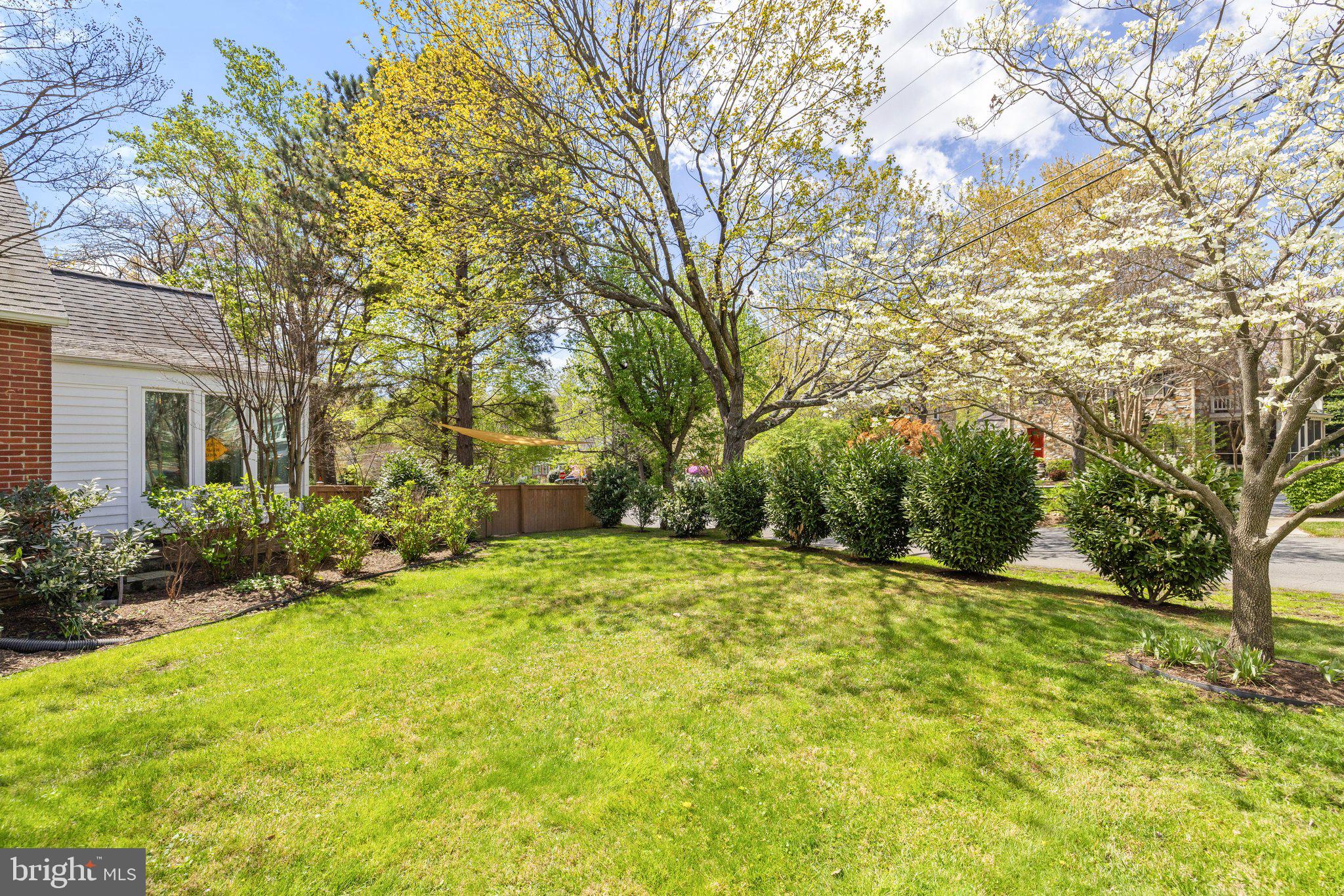 LEE HEIGHTS - Residential