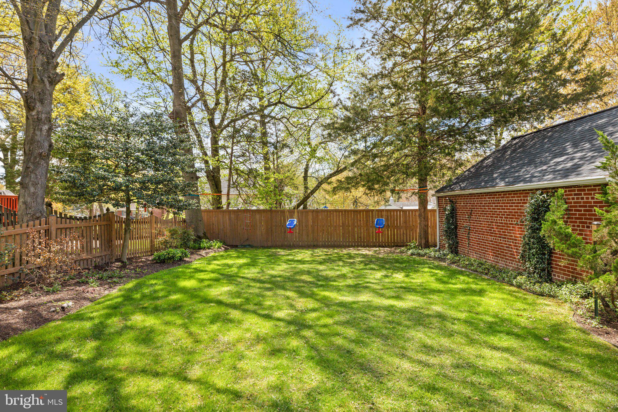 LEE HEIGHTS - Residential