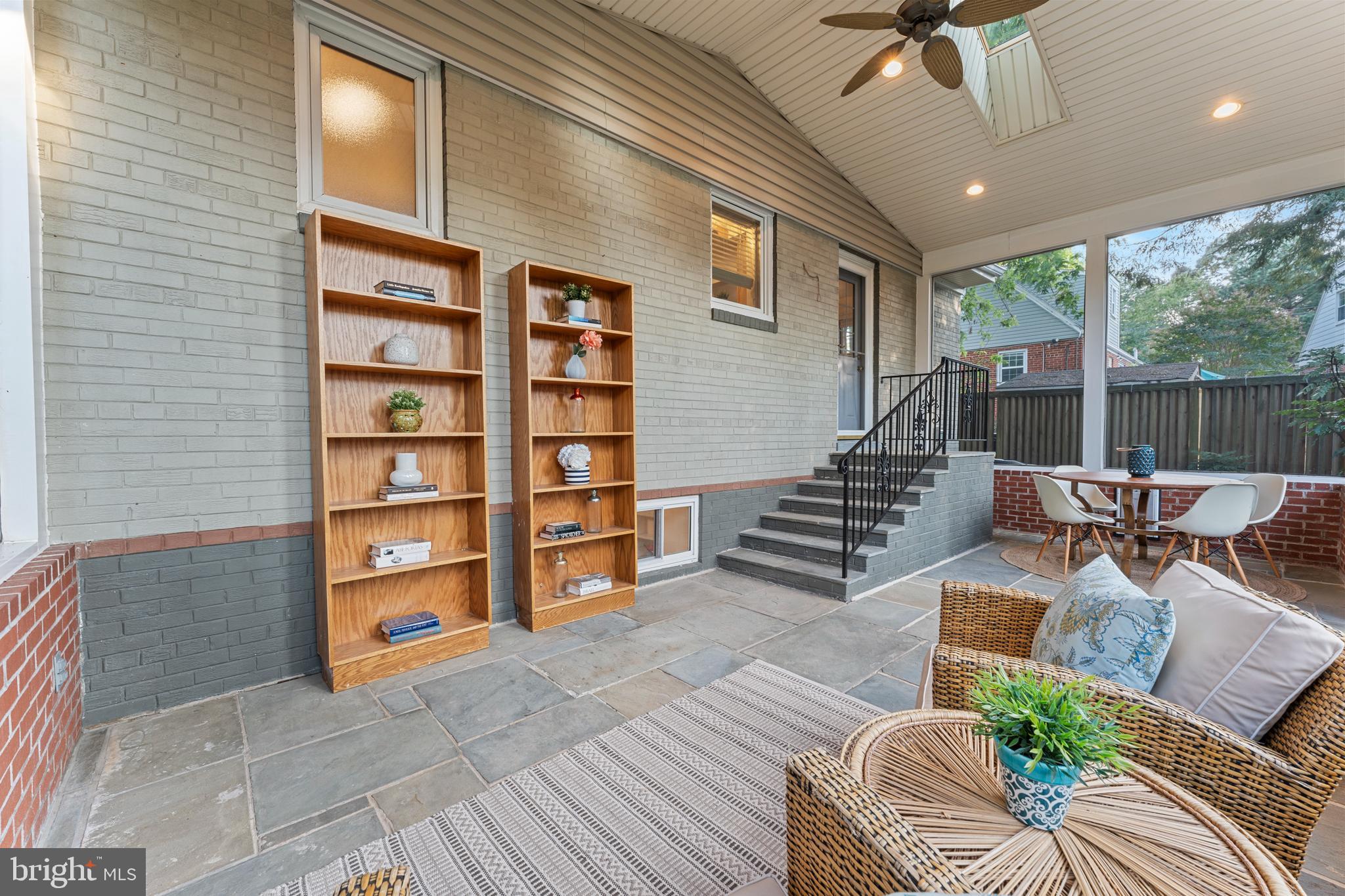 FAIRWAY - Residential