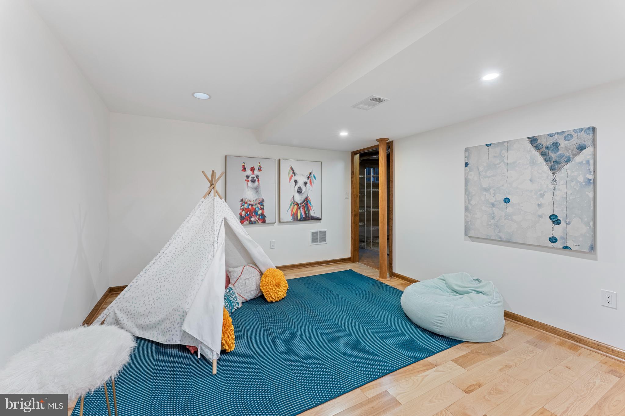 FAIRWAY - Residential