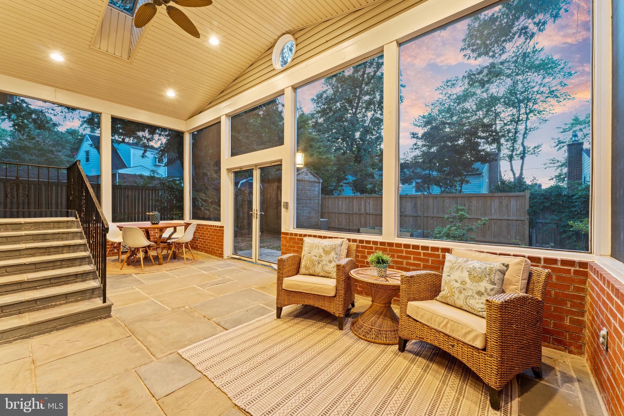 FAIRWAY - Residential