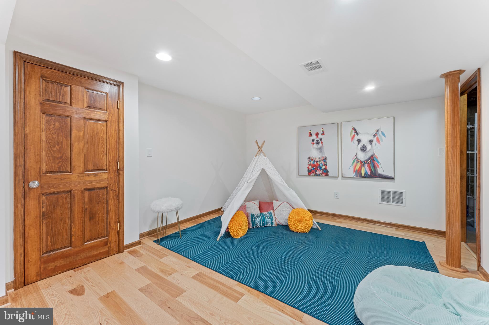 FAIRWAY - Residential