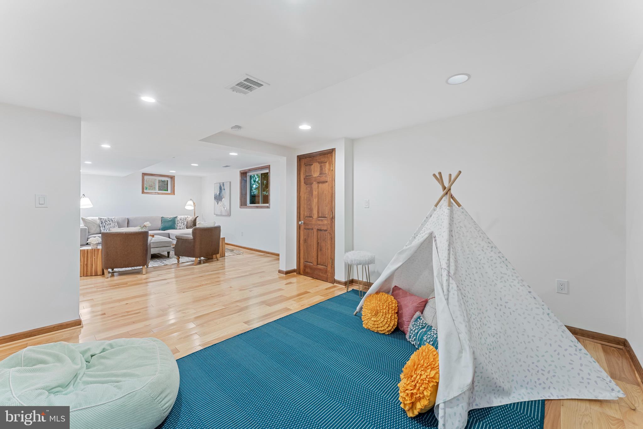 FAIRWAY - Residential