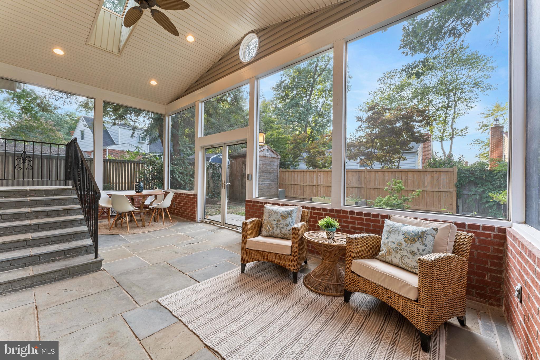 FAIRWAY - Residential