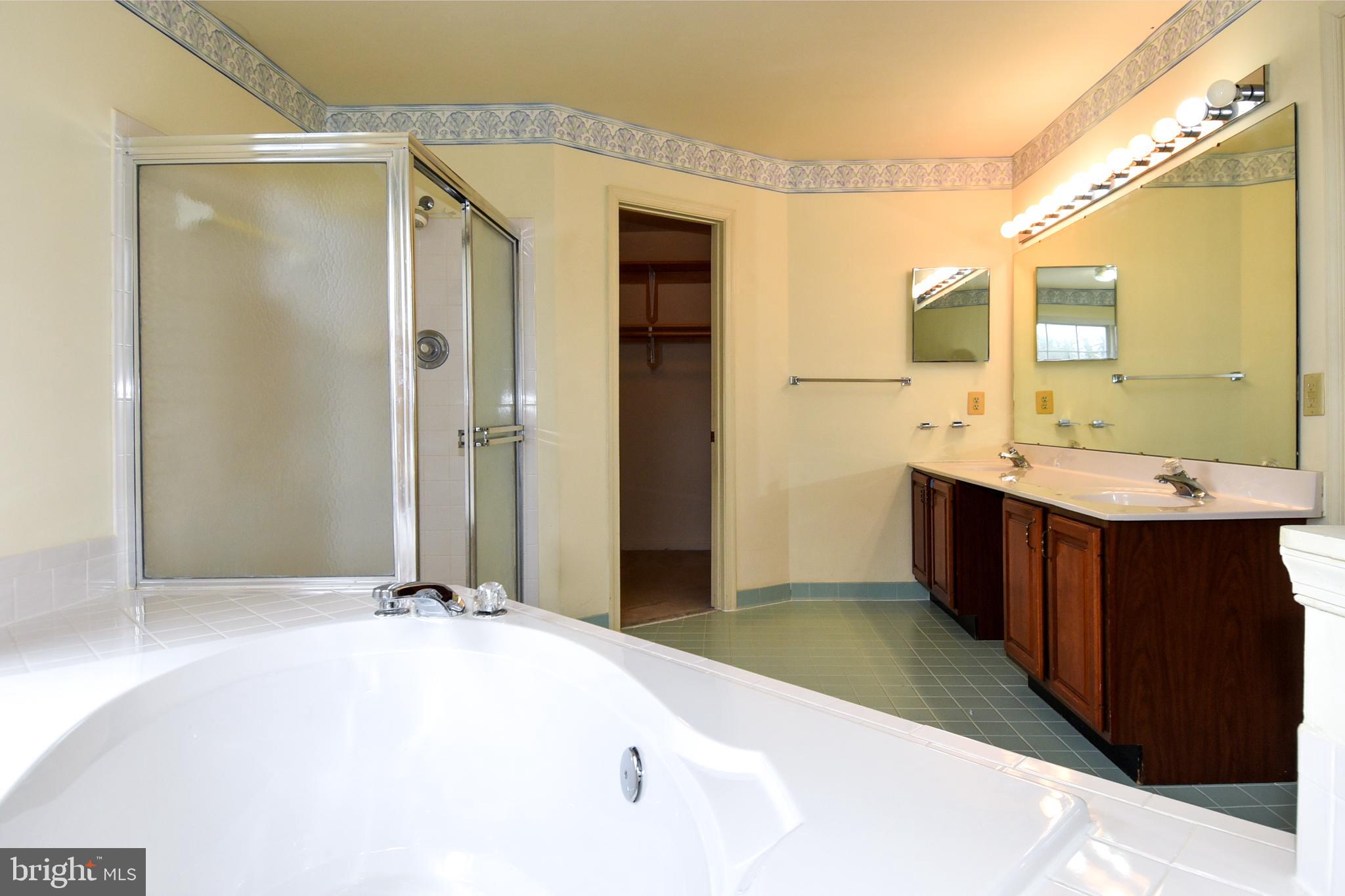 HIGHBRIDGE ESTATES - Residential