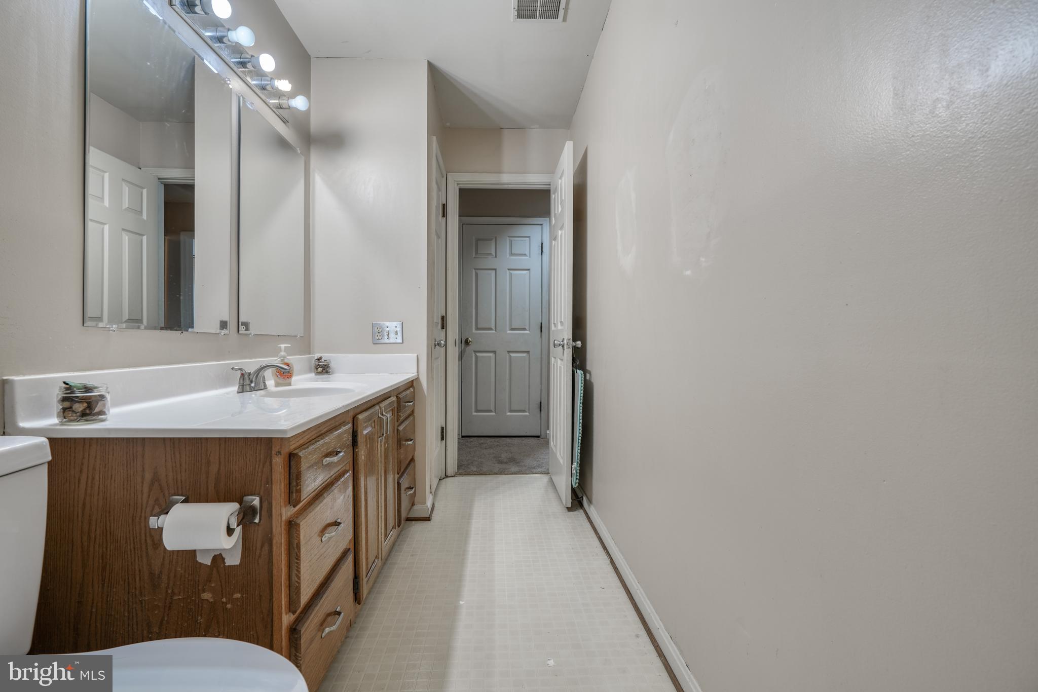 SIMMONS ACRES - Residential