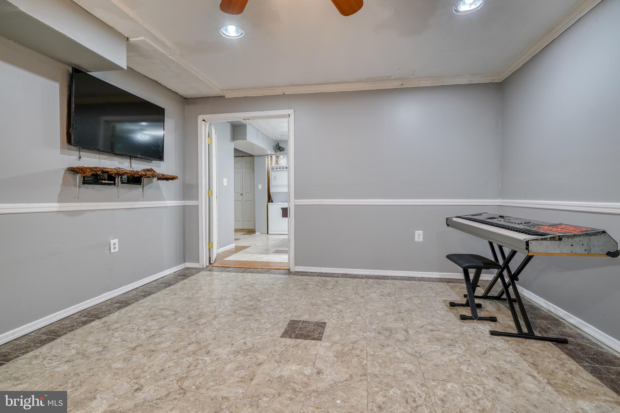 SIMMONS ACRES - Residential