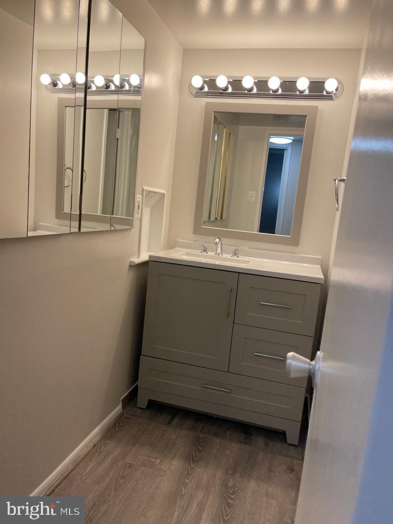 ALEXANDRIA OVERLOOK - Residential Lease