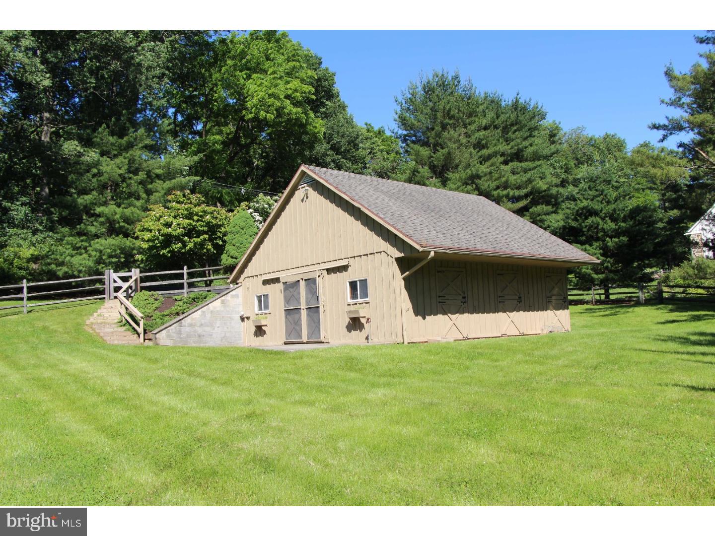 RADNOR HUNT - Residential