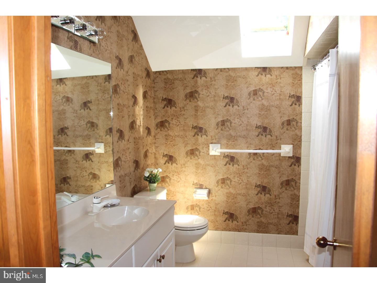 RADNOR HUNT - Residential