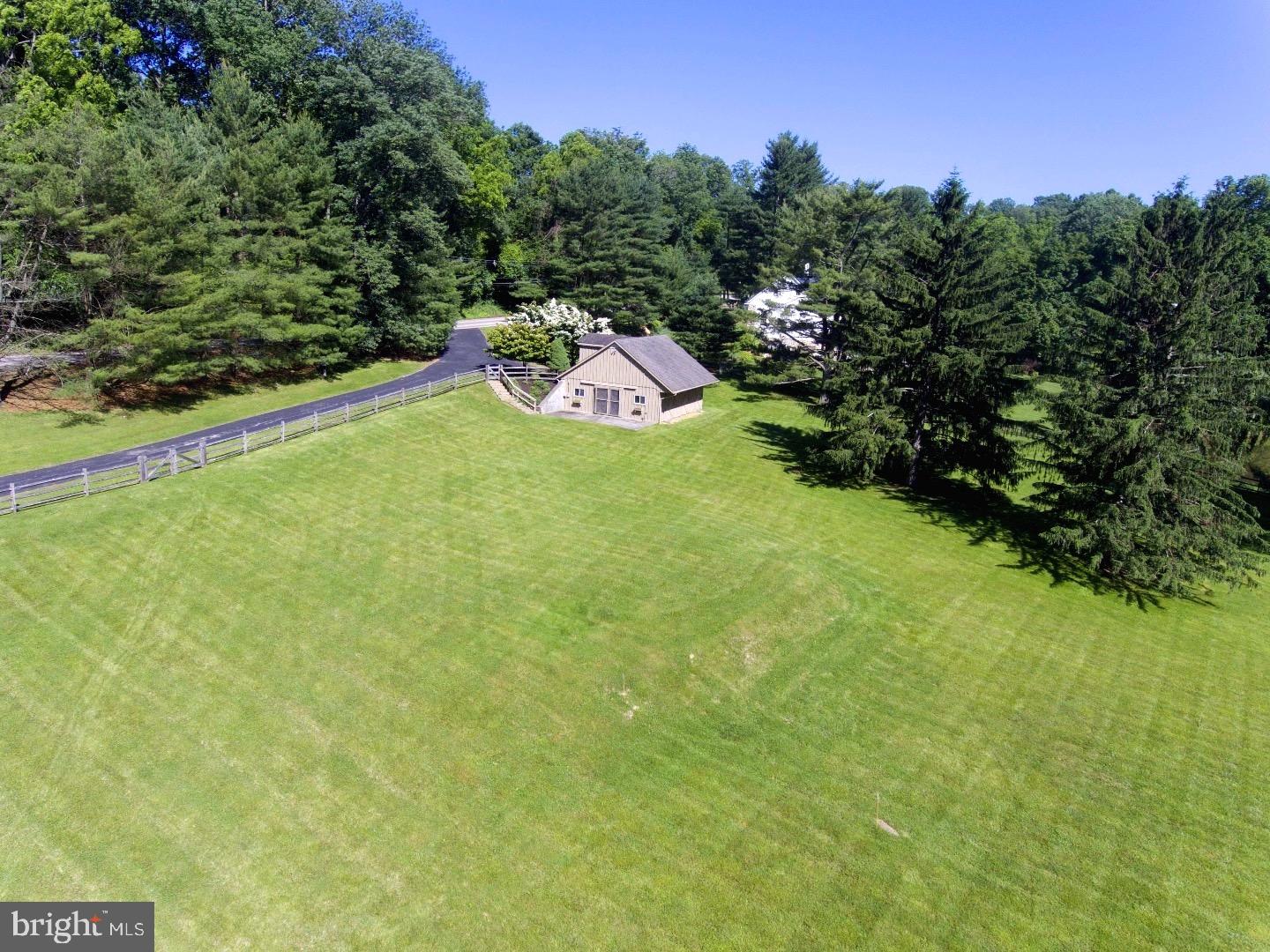 RADNOR HUNT - Residential