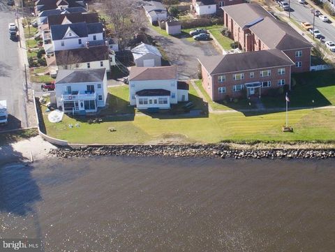 Multifamily For Sale - 904 & 906 Oakley Terrace<br/> CAMBRIDGE, MD 21613