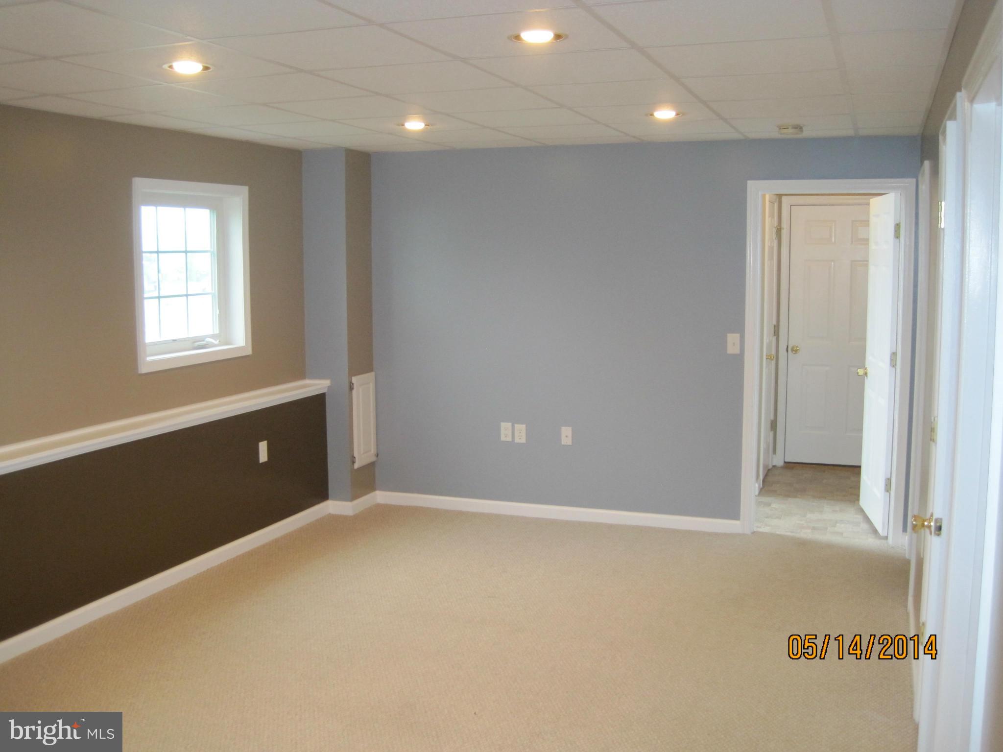 WATERFORD SQUARE - Residential