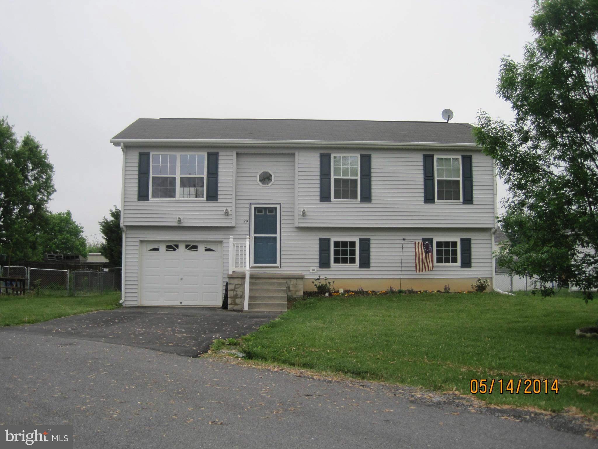 WATERFORD SQUARE - Residential