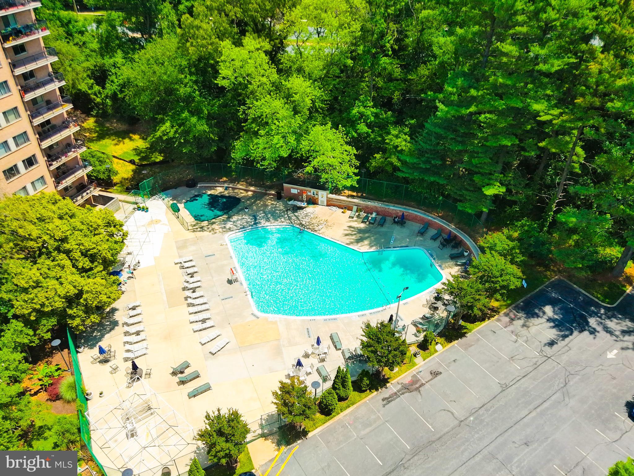 1900 LYTTONSVILLE ROAD 1209