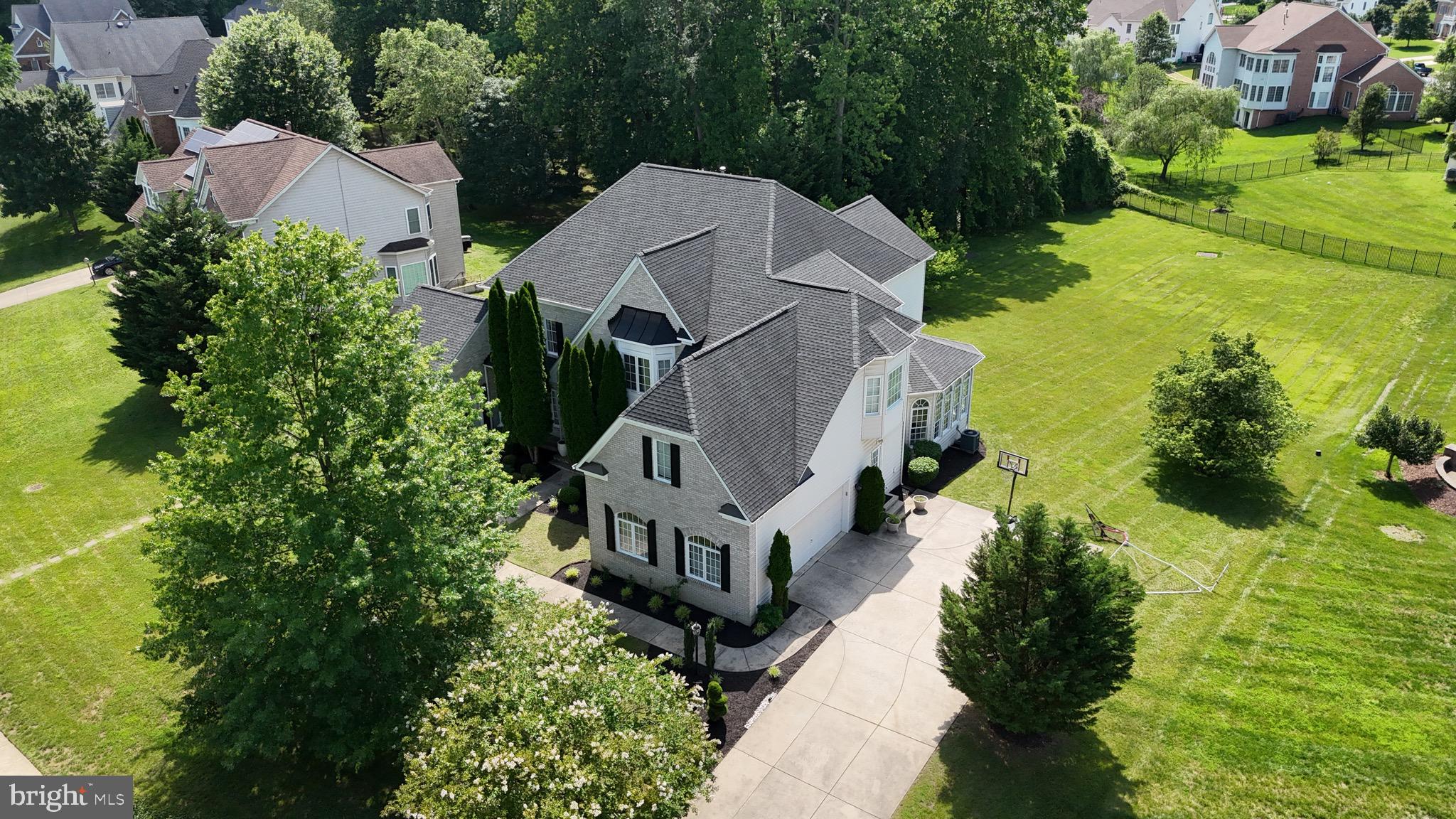 5506 WILLOW GROVE COURT