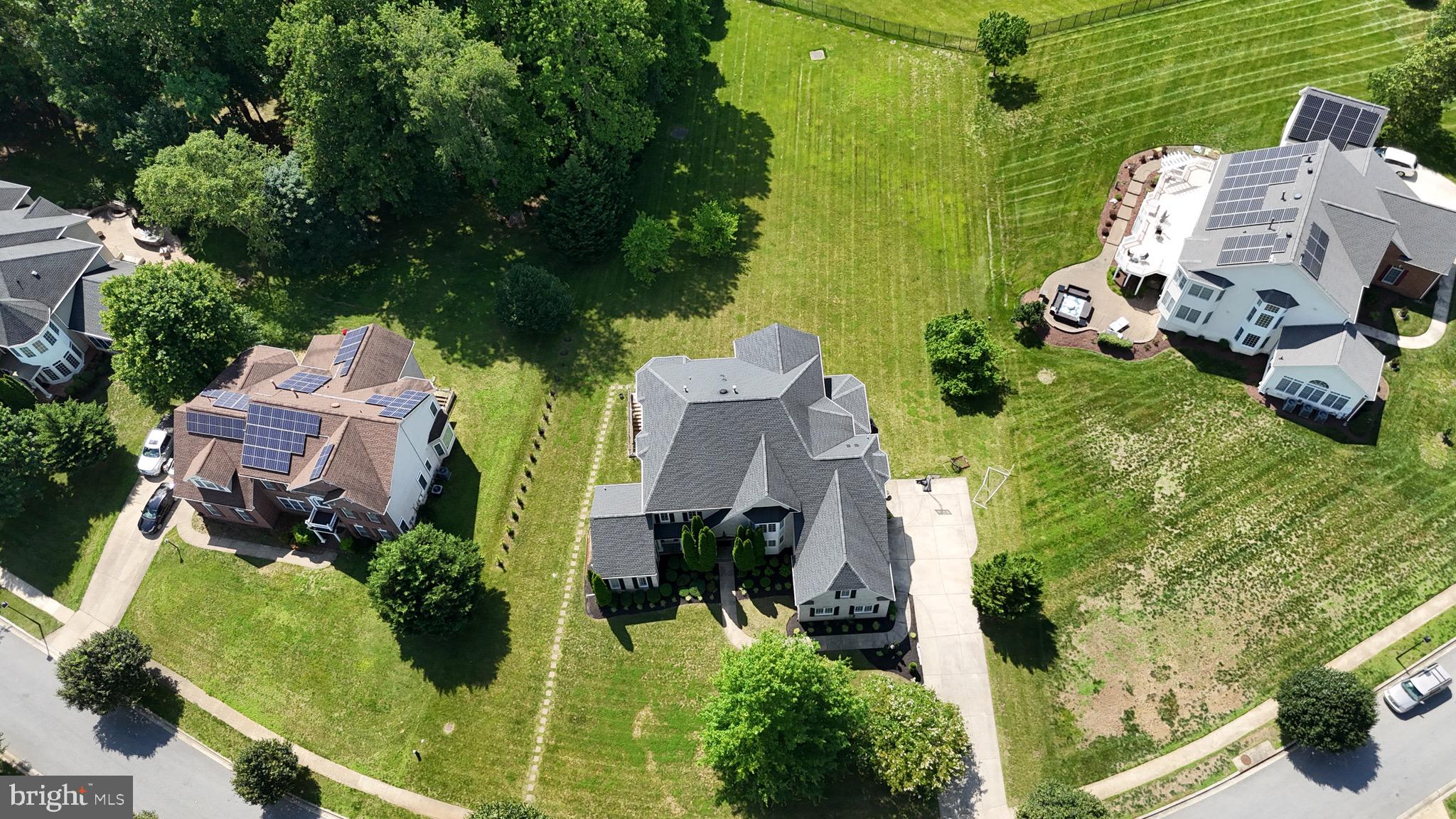 5506 WILLOW GROVE COURT