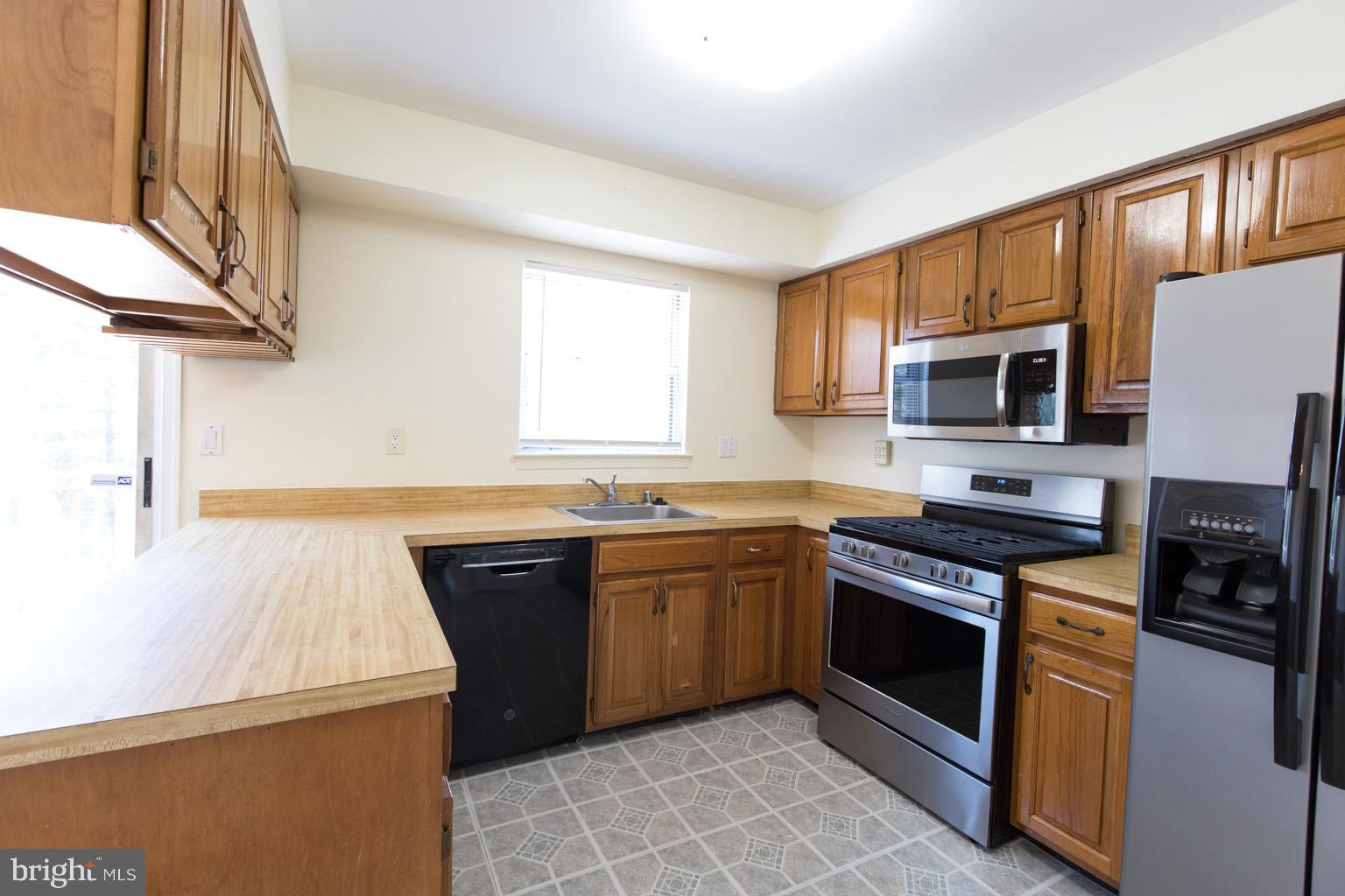 LORTON - Residential Lease