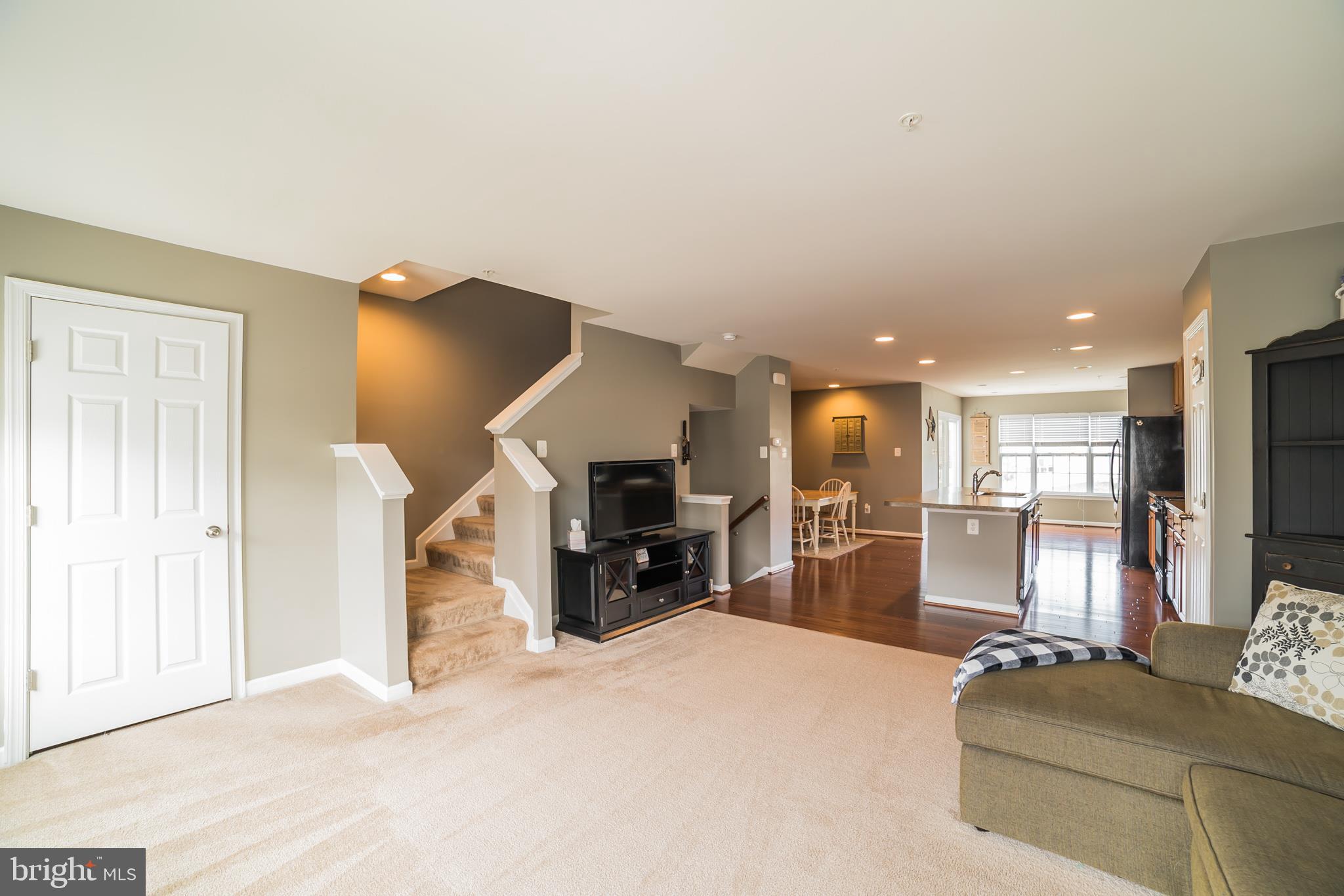 LAKES AT STANSBURY SHORE - Residential