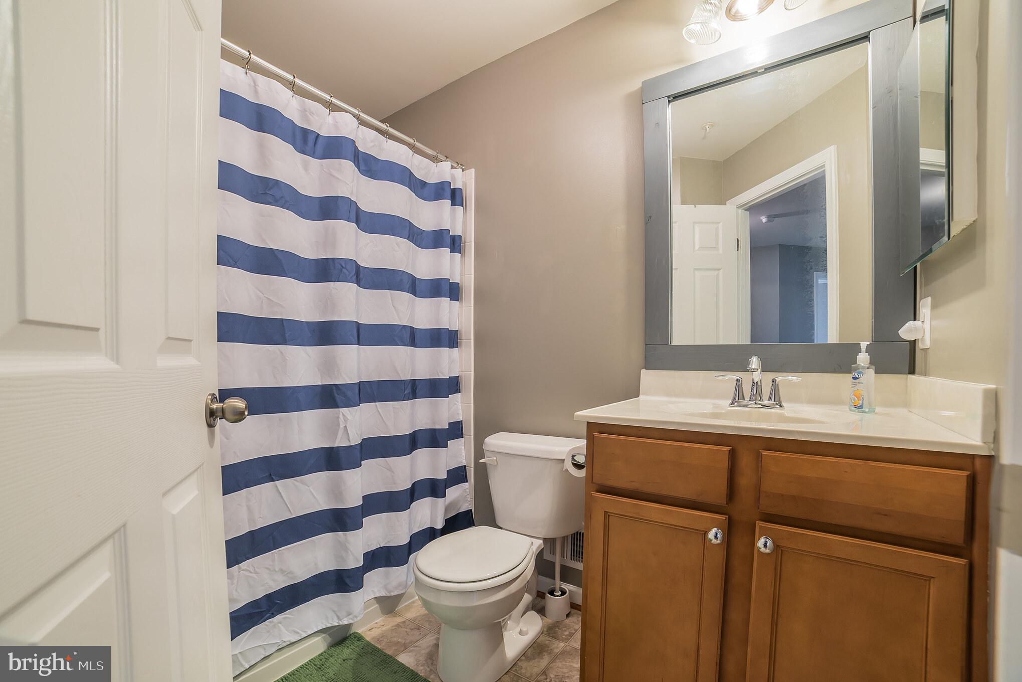 LAKES AT STANSBURY SHORE - Residential