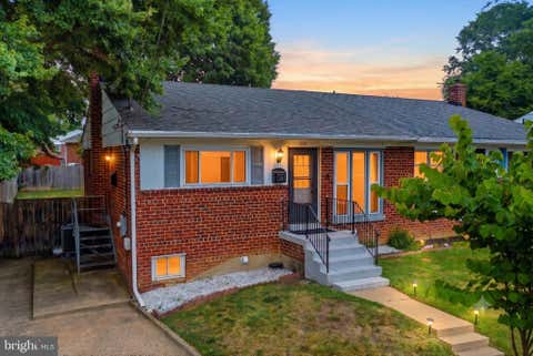 Photo of 235 S Jenkins Street, ALEXANDRIA, VA 22304 (MLS # VAAX2064034)