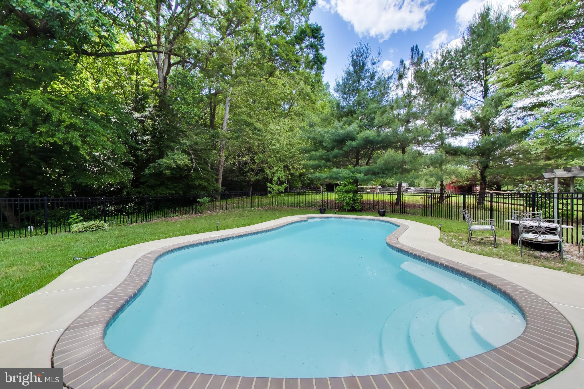3240 JUNIPER LANE