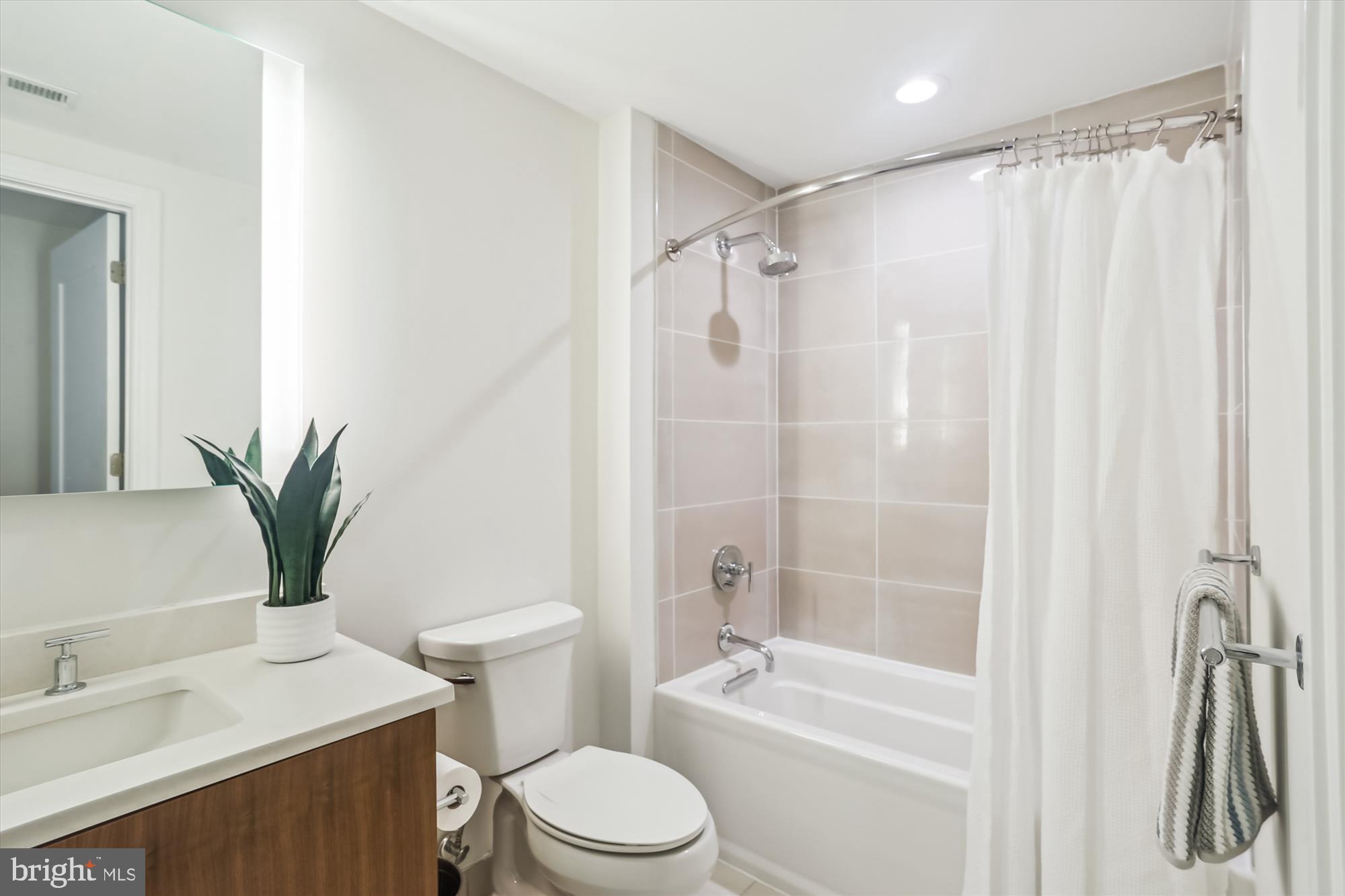 STONEHALL - Residential