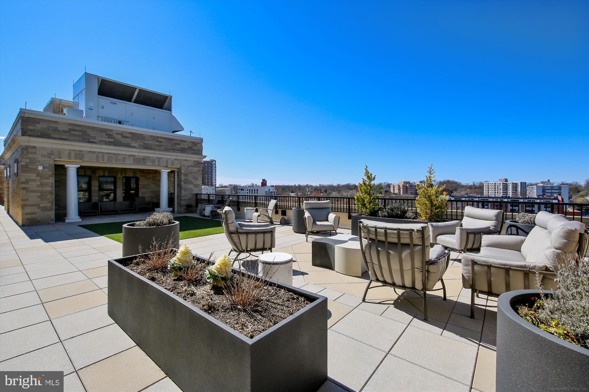 STONEHALL - Residential