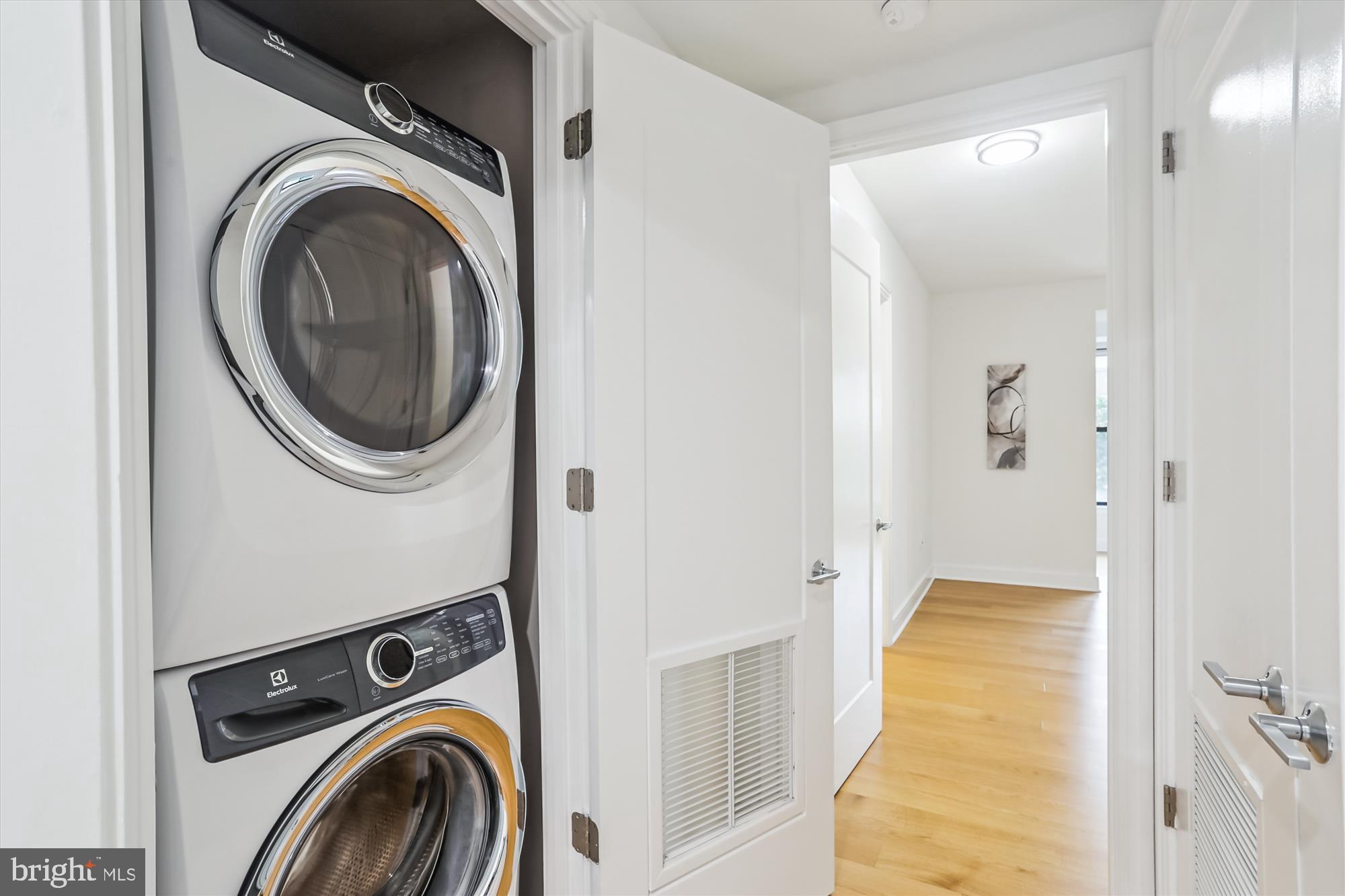 STONEHALL - Residential