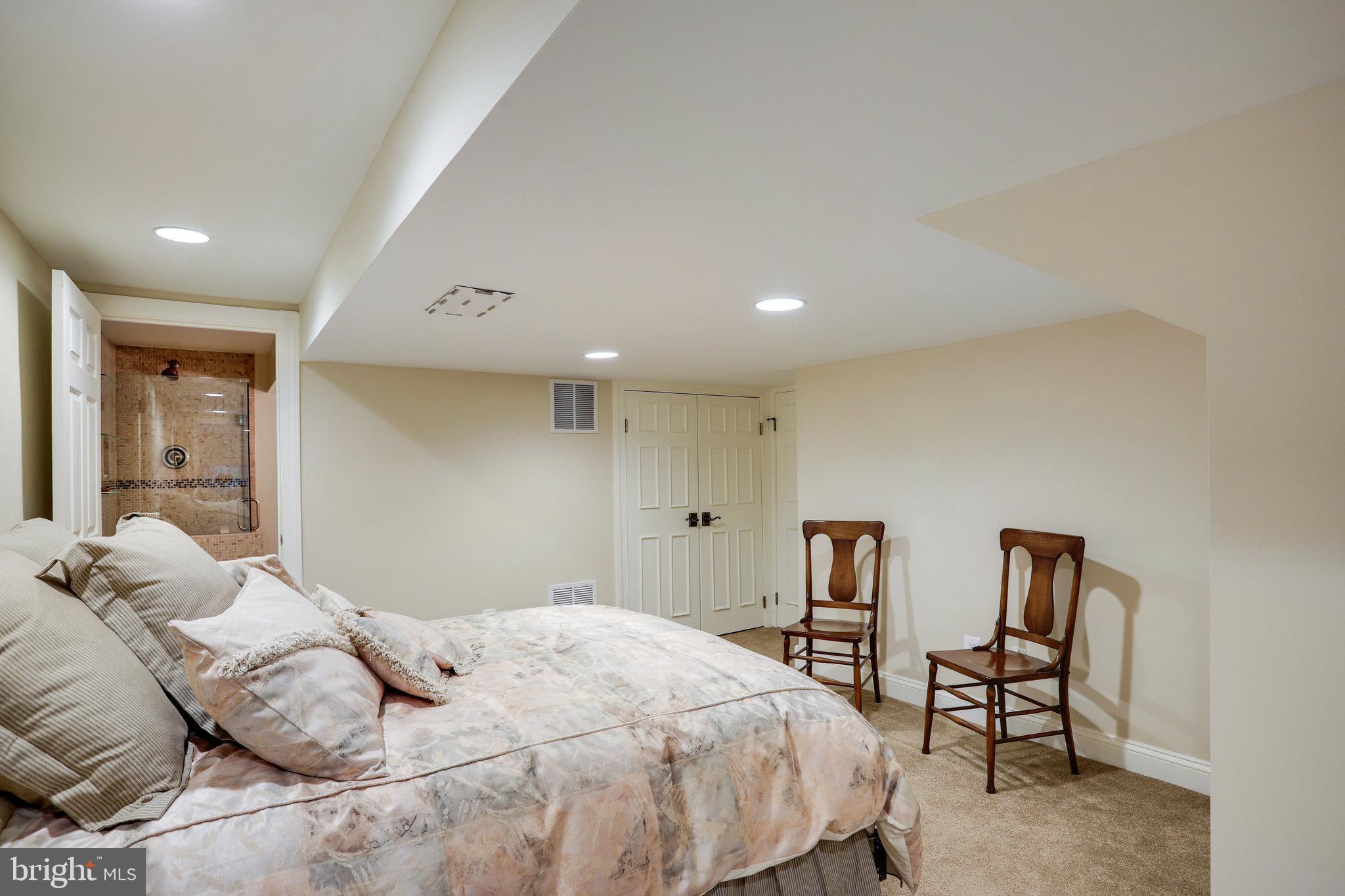 SEMINARY RIDGE - Residential