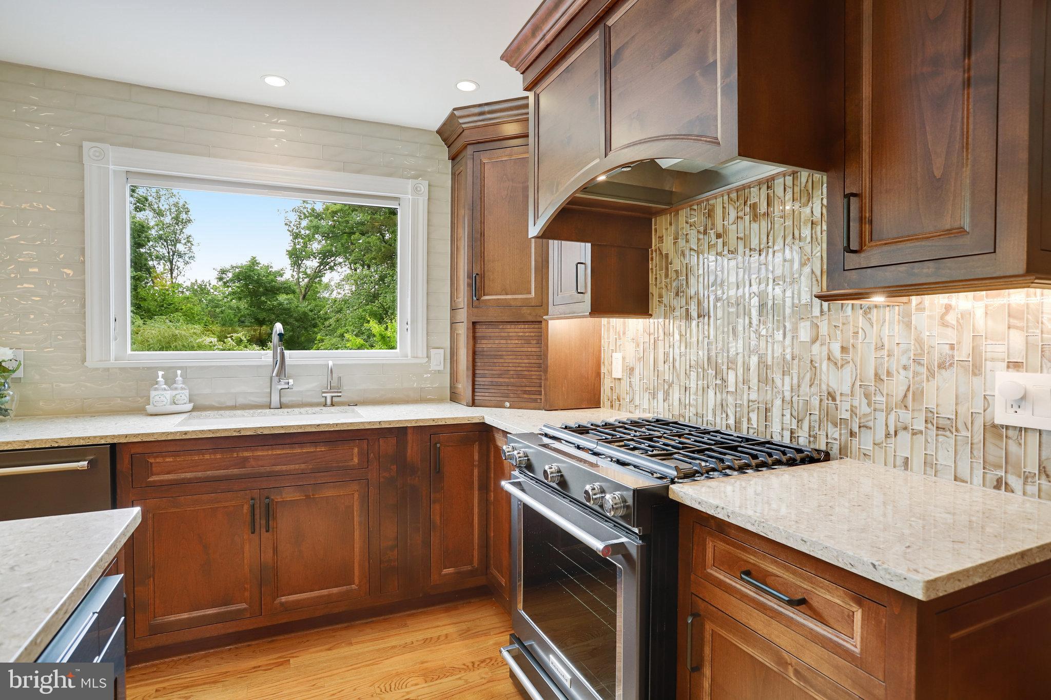 SEMINARY RIDGE - Residential