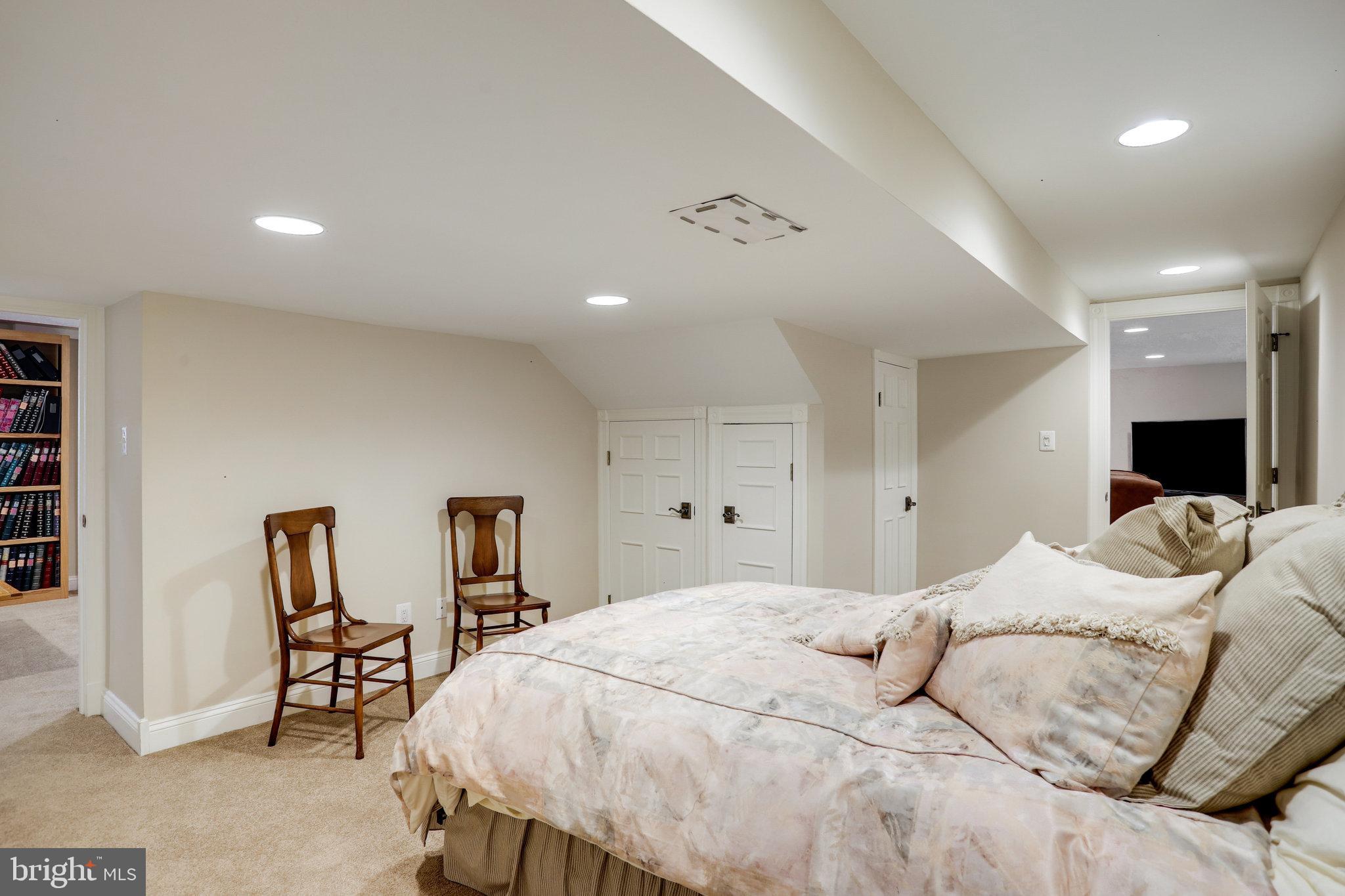 SEMINARY RIDGE - Residential