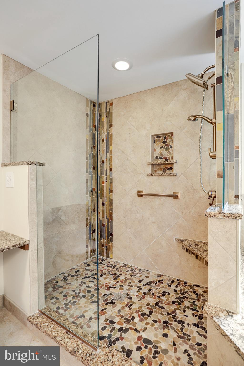 SEMINARY RIDGE - Residential